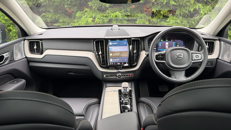 Volvo Xc60 2.0 T8 455 RC PHEV Inscription Pro 5dr AWD Auto Estate